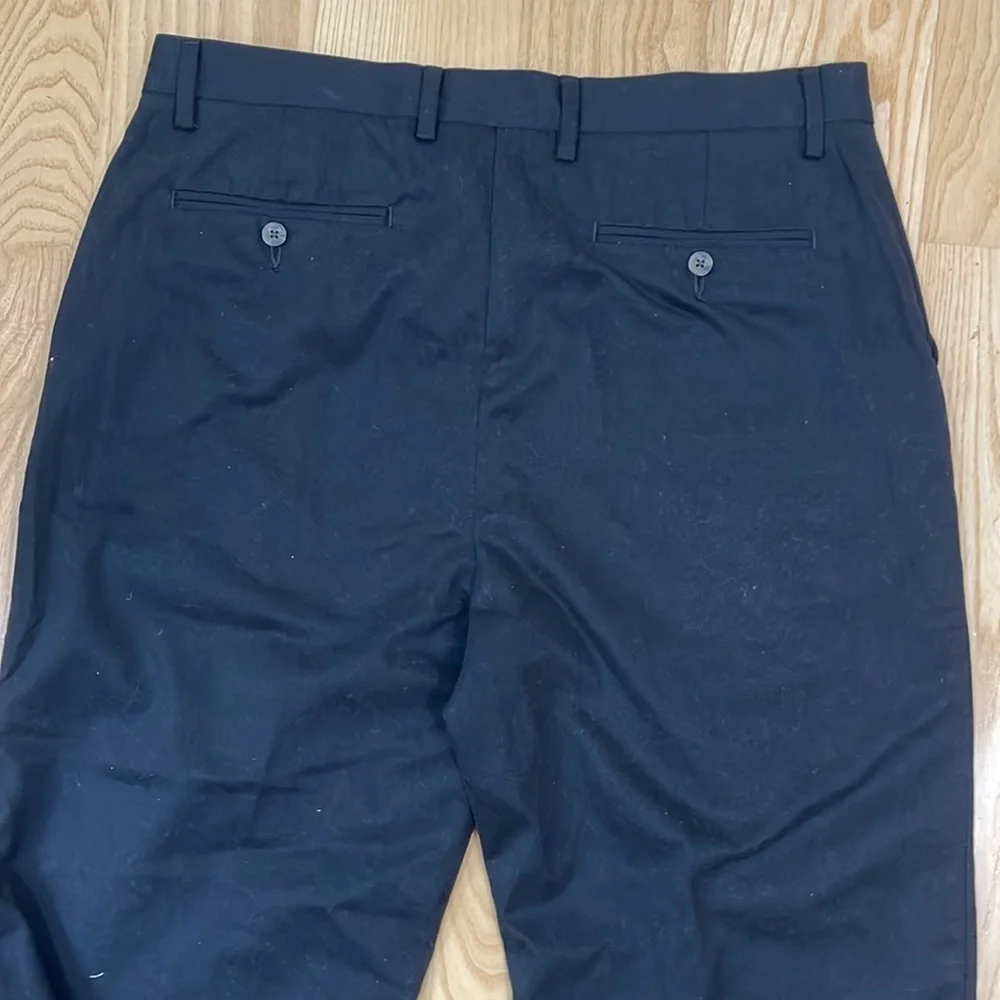 Men’s flat front chinos NWOT pants dress